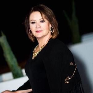 Meet your Posher, Sylvia